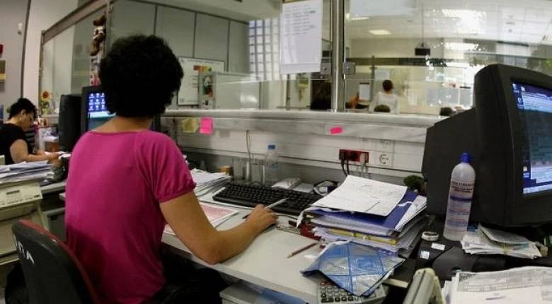 Απίστευτο…κι ελληνικό: Δημόσιοι υπάλληλοι «ξέχασαν» να δηλώσουν 13 εκατ. ευρώ